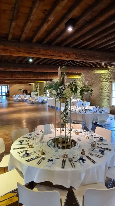 Salle de réception, espace repas  - Photo 1