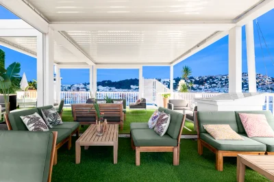 Rooftop duplex  - Photo 2