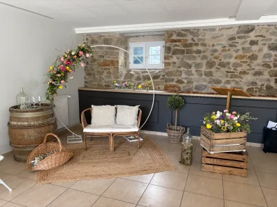 Salle en rez de jardin - Photo 1