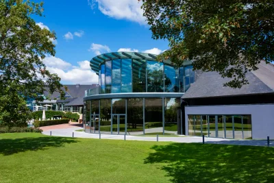 PYRAMIDES CONGRES - Photo 2