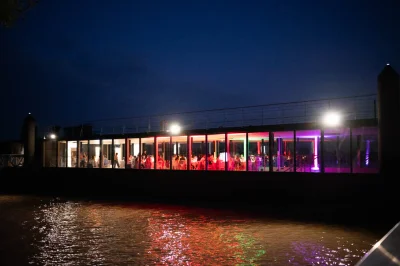 Salle principale - Photo 1