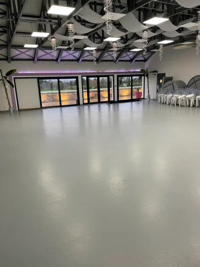 Salle l'Elégante (réunion de la petite et de la grande salle). - Photo 2