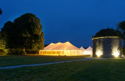 Le chapiteau - Photo 1