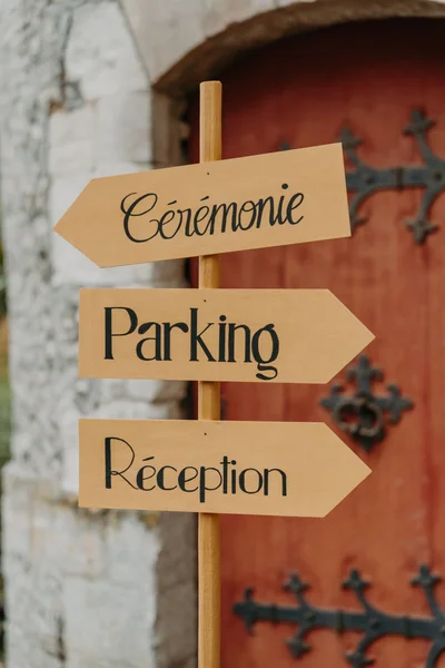 Poïèsis - Scénographie et décoration événementielle durable - Photo 2