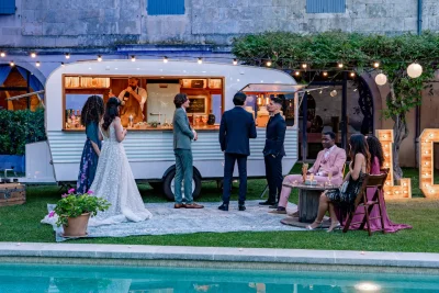 CARAVANE BAR MADEMOISELLE L. - Photo 2