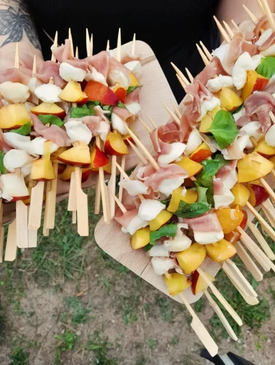 Moti Guinguette Itinérante - Traiteur - Bar - brochette de saison